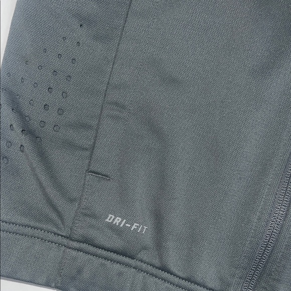 Preowned Nike Kids Dri-Fit Performance Jacket - Picture 5 of 10